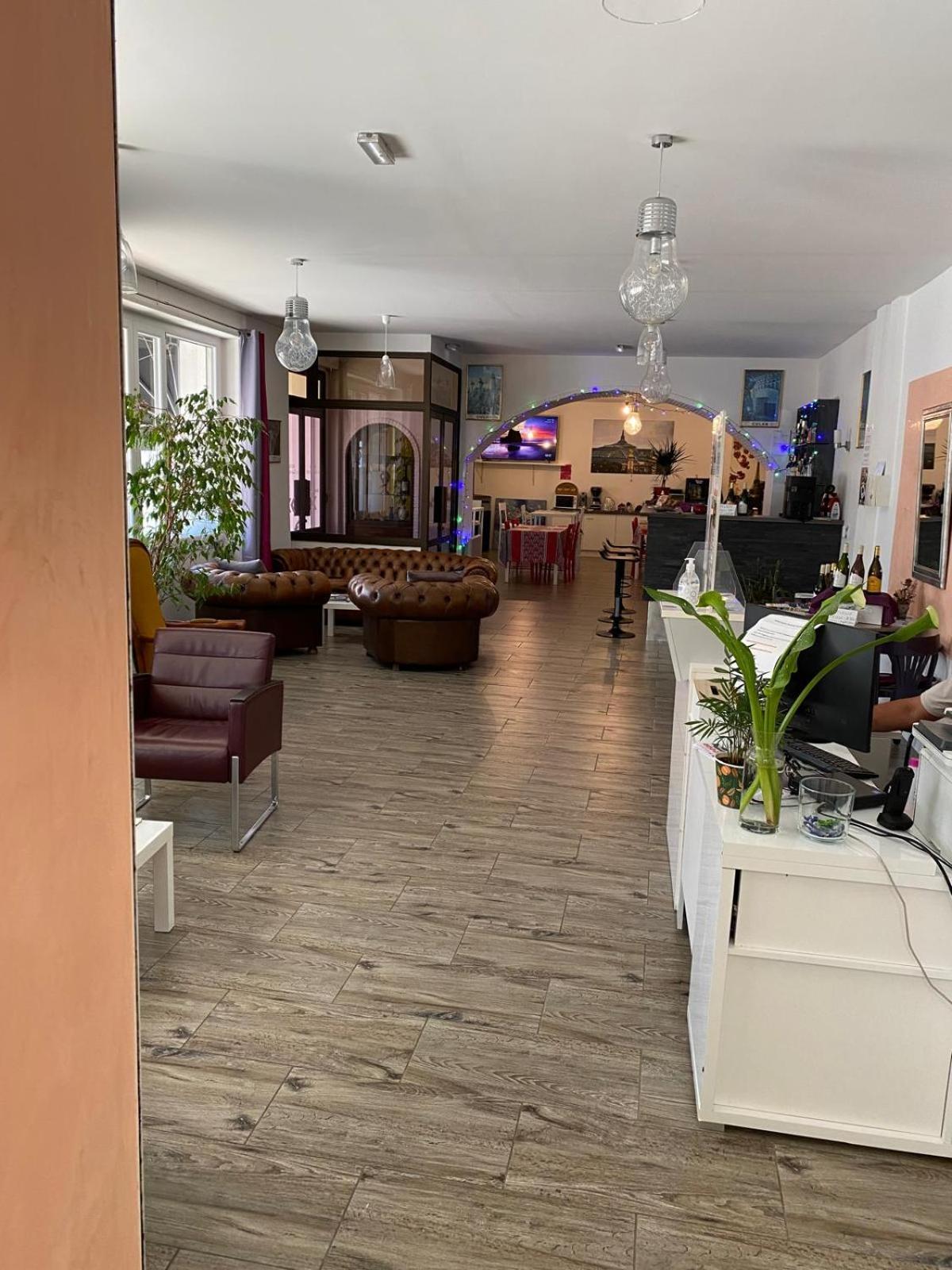 Hotel Le Saint Amand エクステリア 写真